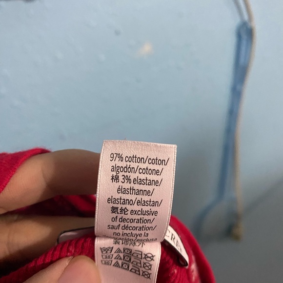 Victoria's Secret Women’s Red Christmas Snowflake Button Up Sweater Size M - Picture 8 of 8